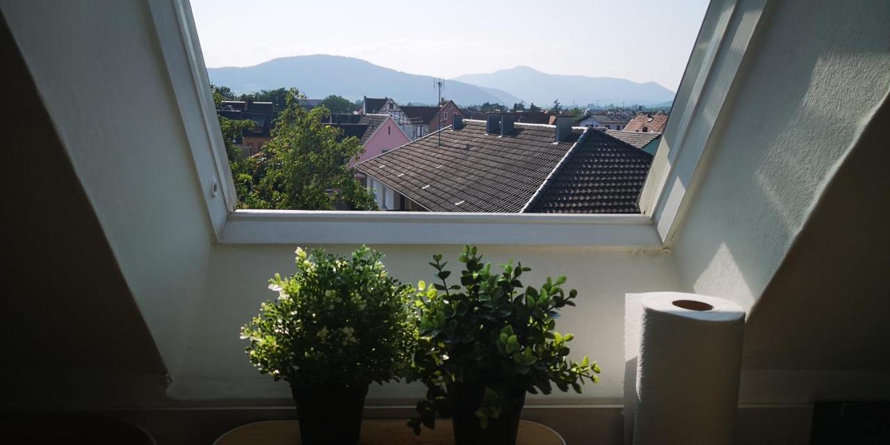 Cocon Sous Les Toits - Vue Sur Les Chateaux Et Le Vignoble - Proche Centre Ville - Parking Gratuit Sélestat Exteriör bild